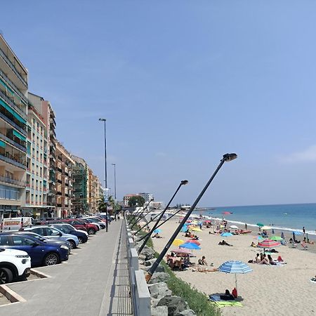 شقة Casa Di Noemi - Seafront With Parking سافونا المظهر الخارجي الصورة