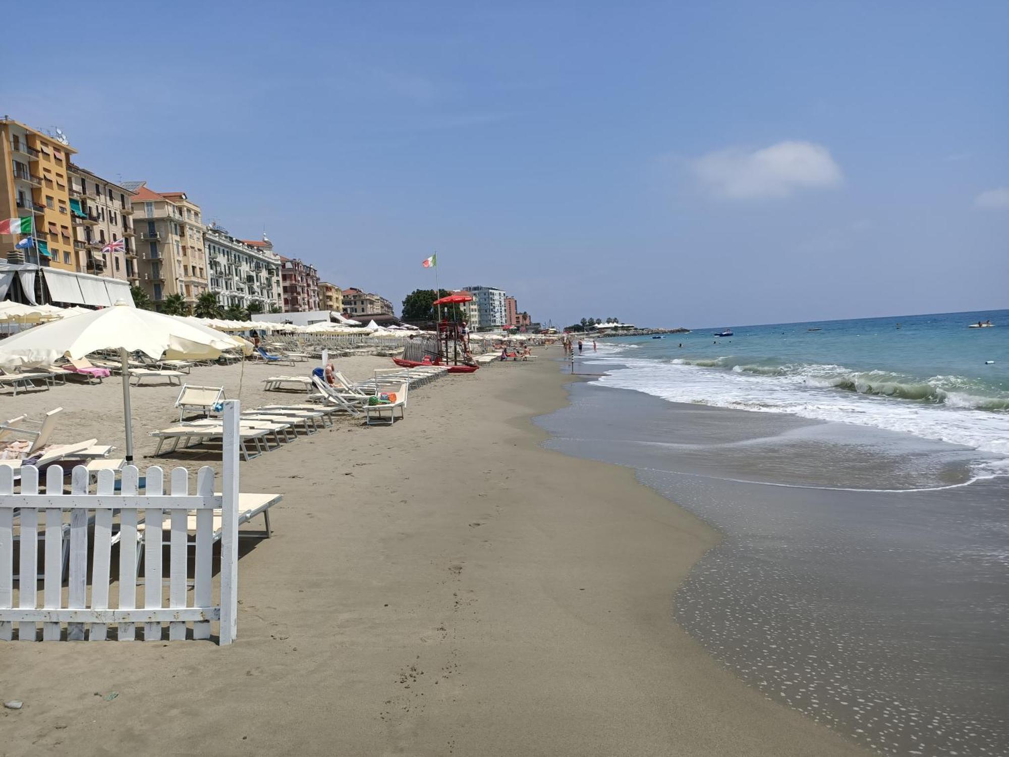 شقة Casa Di Noemi - Seafront With Parking سافونا المظهر الخارجي الصورة
